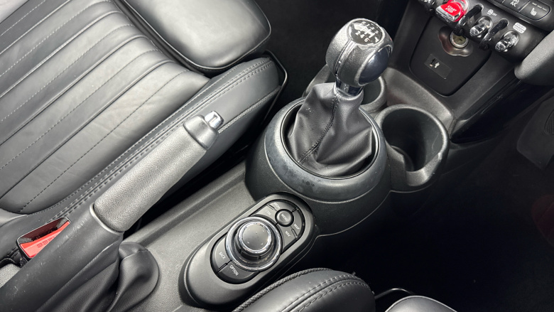 MINI Hatchback 1.5 Cooper Exclusive 5dr Petrol Hatchback